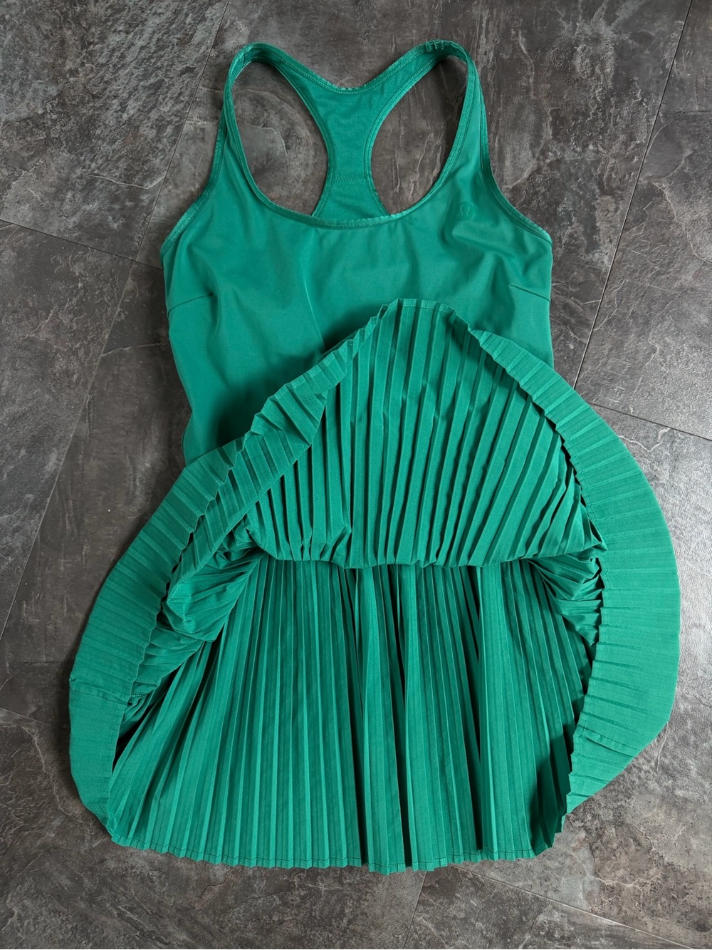 Lululemon Scoop-Neck Pleated Linerless Tennis Dress Green Size 4 - Picture 3 of 7
